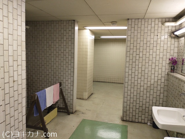 東成田駅のトイレ