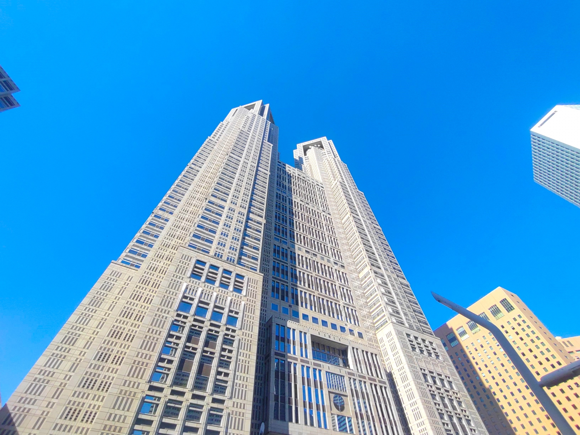 東京